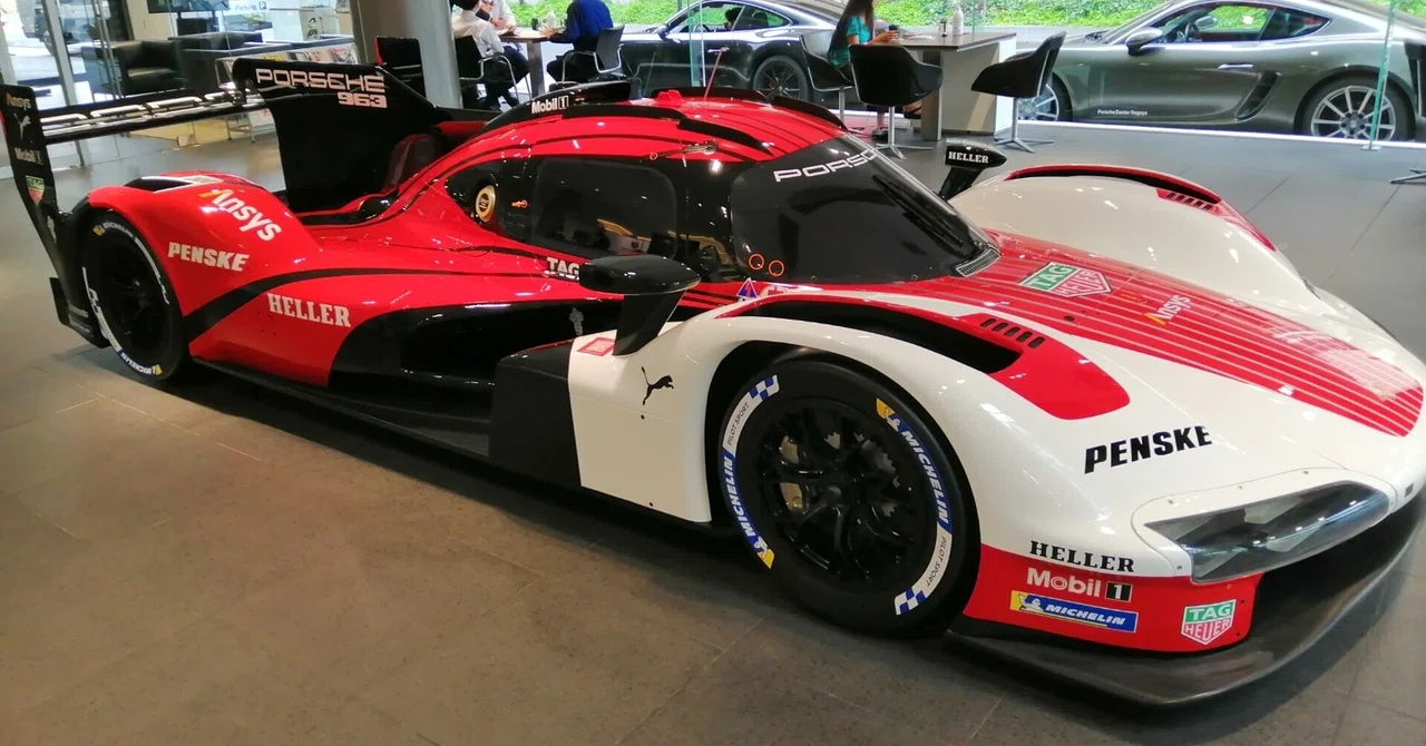ル・マン24時間レースに出場するレースカー「ポルシェ963」を見に行っ