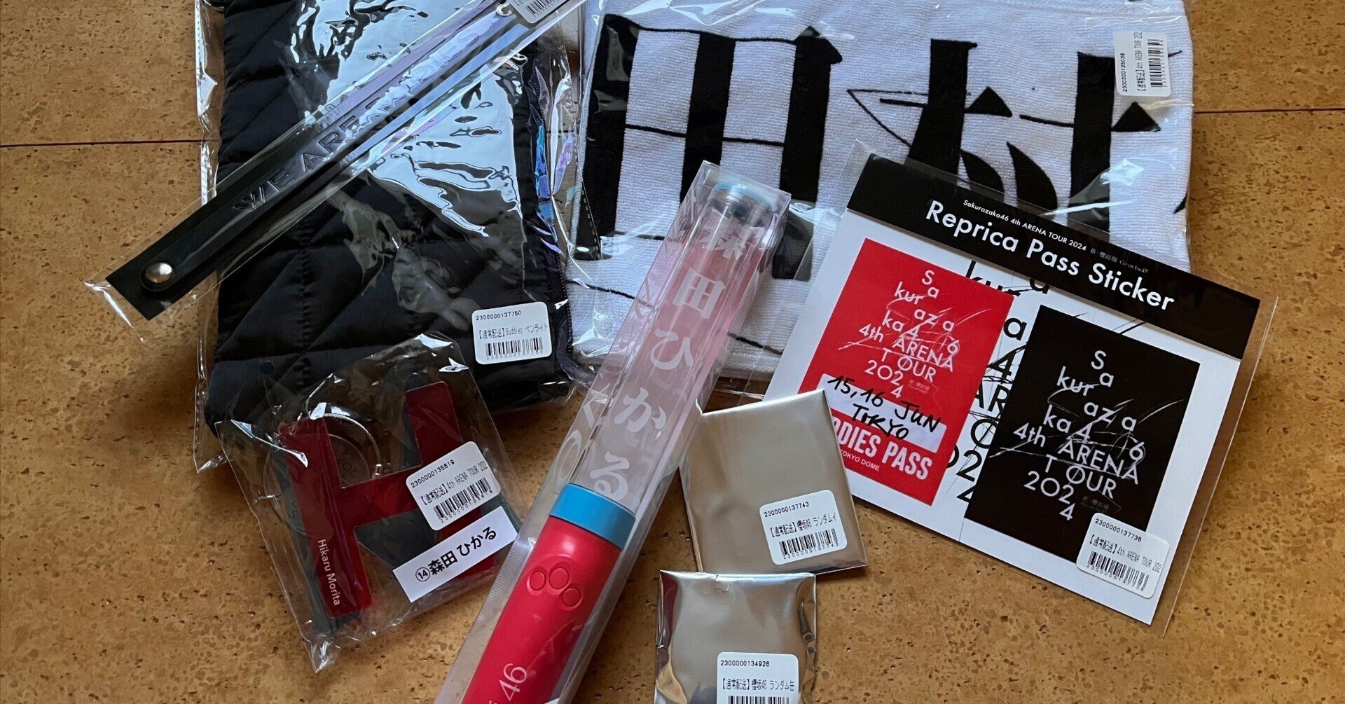 櫻坂46 東京ドーム パーカー XXLサイズ　箱推しタオル×2 櫻坂46 東京ドーム パーカー XXLサイズ 箱推しタオル×2 櫻坂46