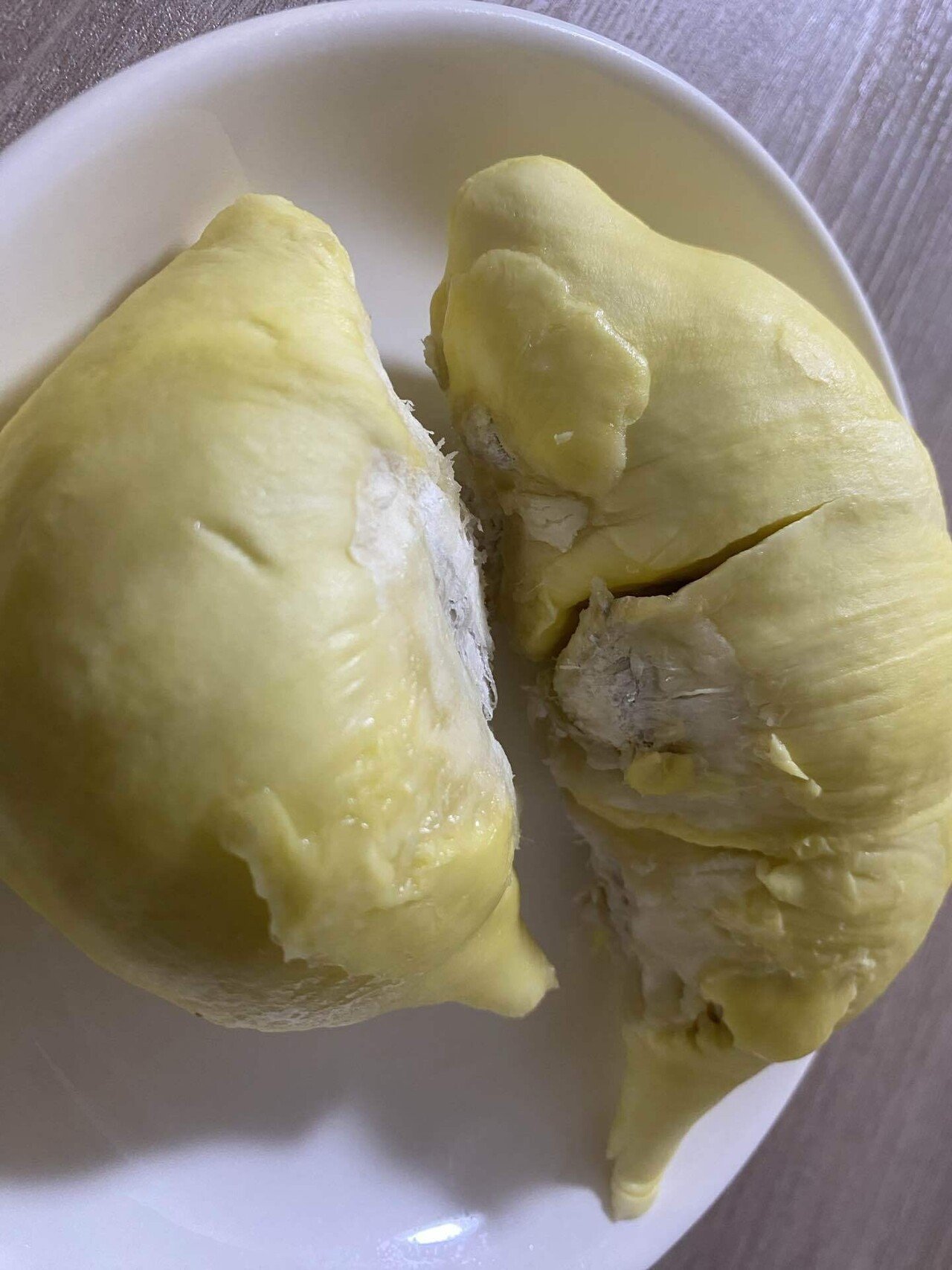 臭いほど美味!中国で大人気のドリアンが届いた|日中カップル 臭いほど美味!中国で大人気のドリアンが届いた|日中カップル
