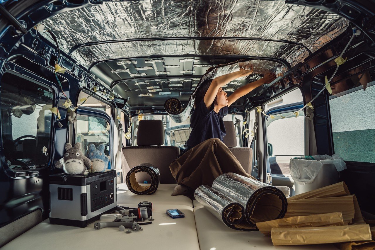 03 オフグリッドdiy 車中泊キャンプ計画 断熱防音材をスズキのエブリイの屋根に貼るデッドニング処理 Sono Photographer Designer Note 03 オフグリッドdiy 車中泊キャンプ計画 断熱防音材をスズキのエブリイの屋根に貼るデッドニング処理 Sono Photographer Designer Note
