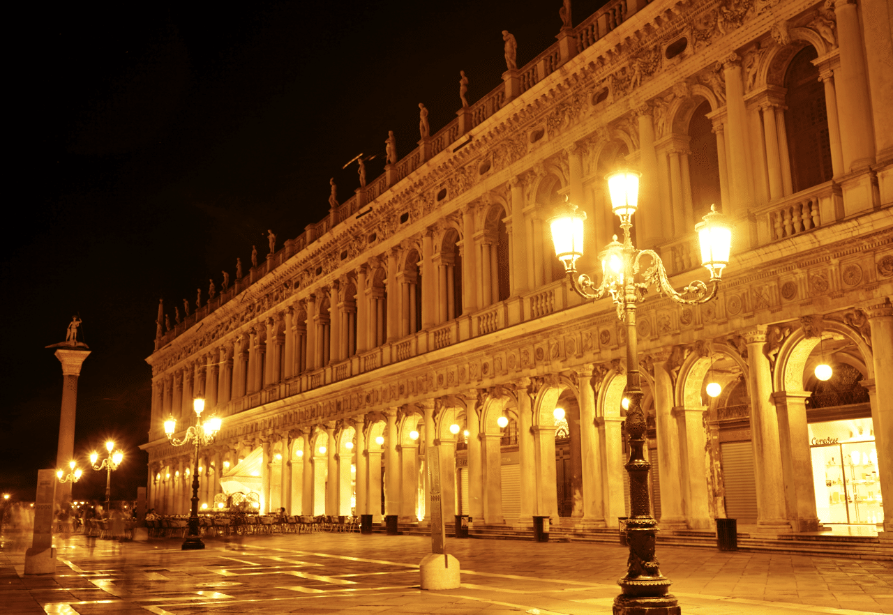 ヴェネツィアのハイライト サン マルコ広場 夜景編 イタリア Shun Hazama Note ヴェネツィアのハイライト サン マルコ広場 夜景編 イタリア Shun Hazama Note