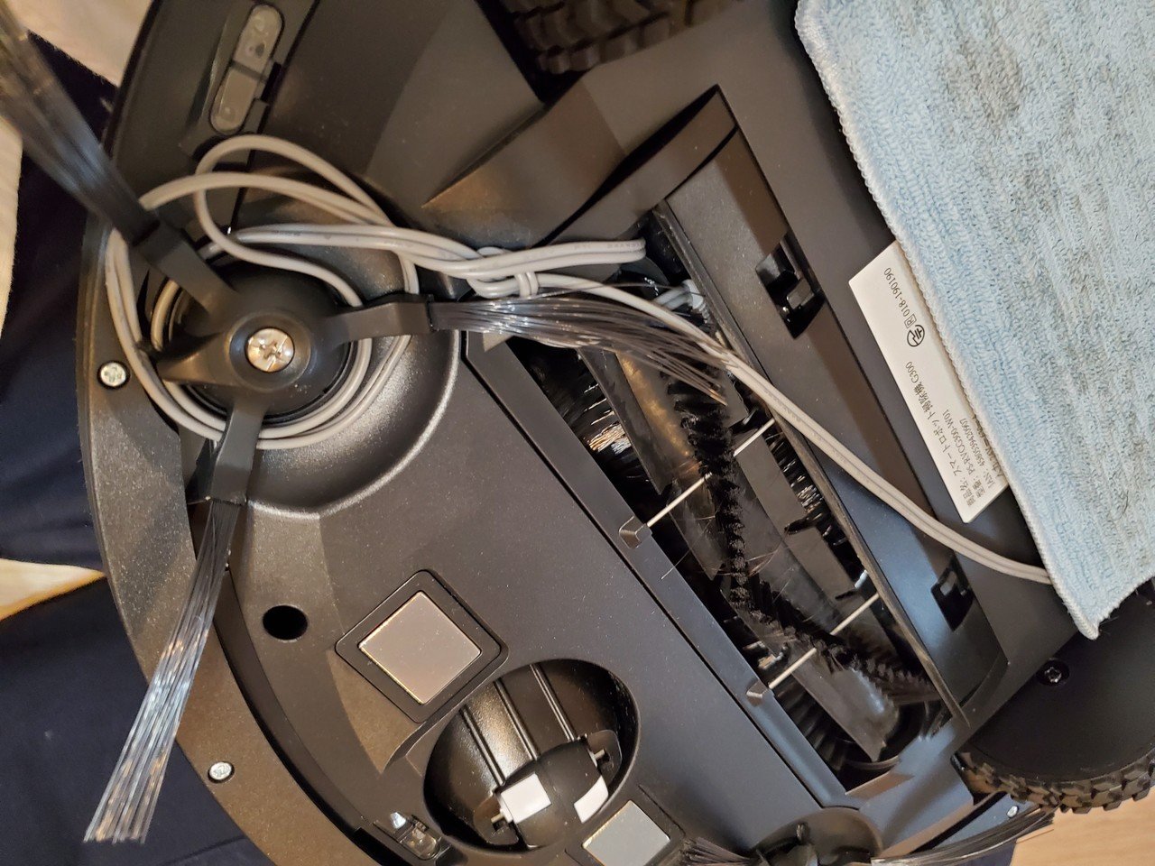 ロボット掃除機を全く信用していなかった僕が+StyleのG300を買ってみ