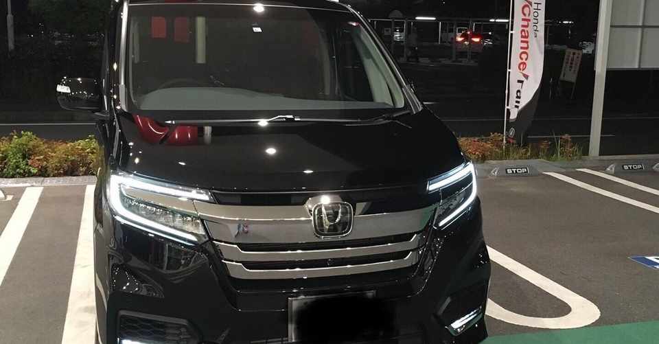 ステップワゴンスパーダを買うにあたり婚約者のおばぁさんが足が悪いので車高が低く車椅子が簡単に乗せれる パワーとトルクがある車 1 5vtec Turbo搭載のステップワゴンスパーダにしました また私は元 劉丸坊主 Note