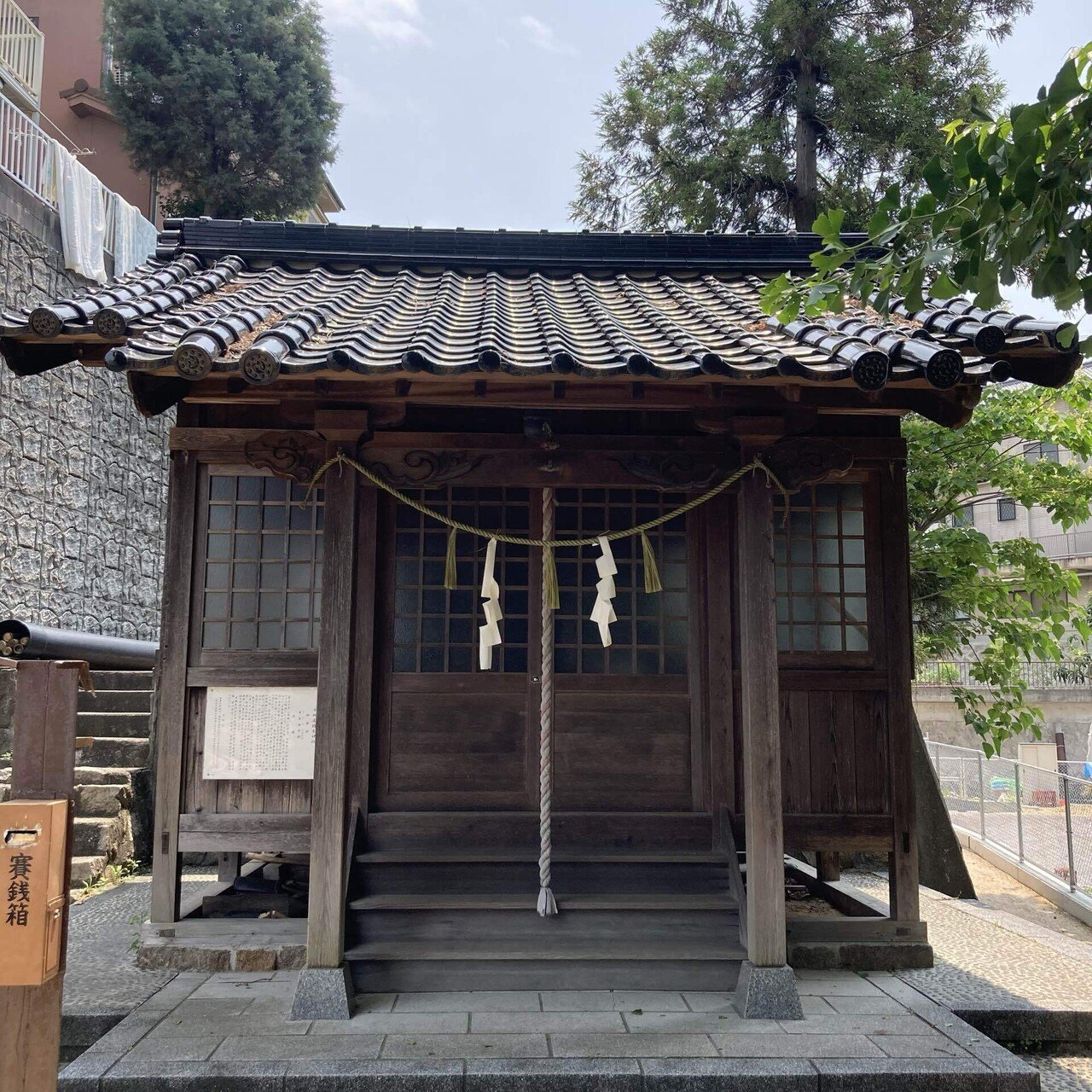 十軒屋稲荷神社】江戸時代の干拓で開かれた郷の社（広島市南区西霞町