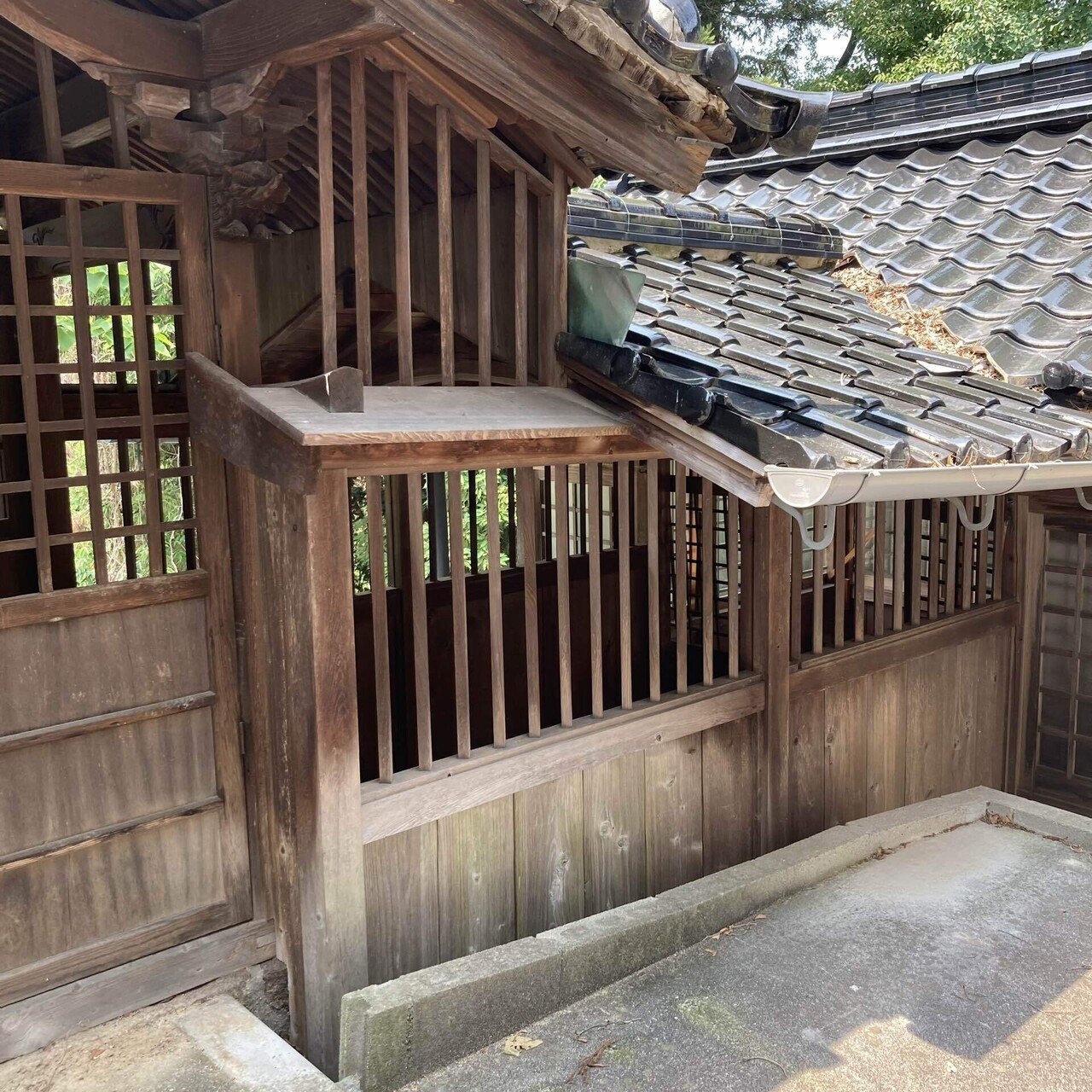 十軒屋稲荷神社】江戸時代の干拓で開かれた郷の社（広島市南区西霞町