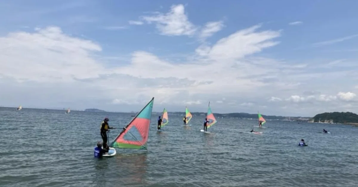 ウインドサーフィン（2ボード、4セイル、3マスト） やすくっ
