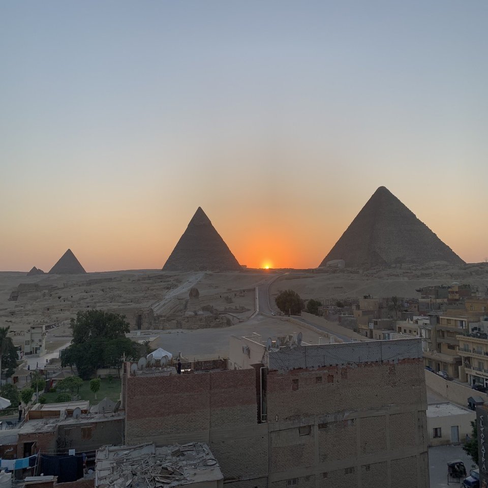 ギザの三大ピラミッド｜三上ナミ