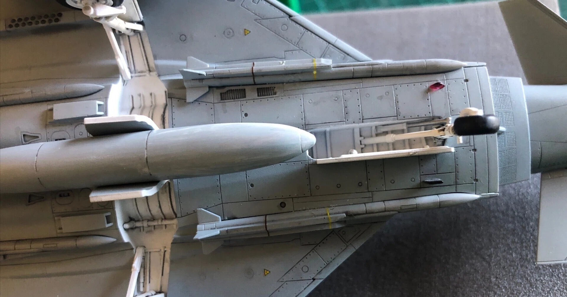 ハセガワ 1/72 ユーロファイター・タイフーン（単座型）作ってます③