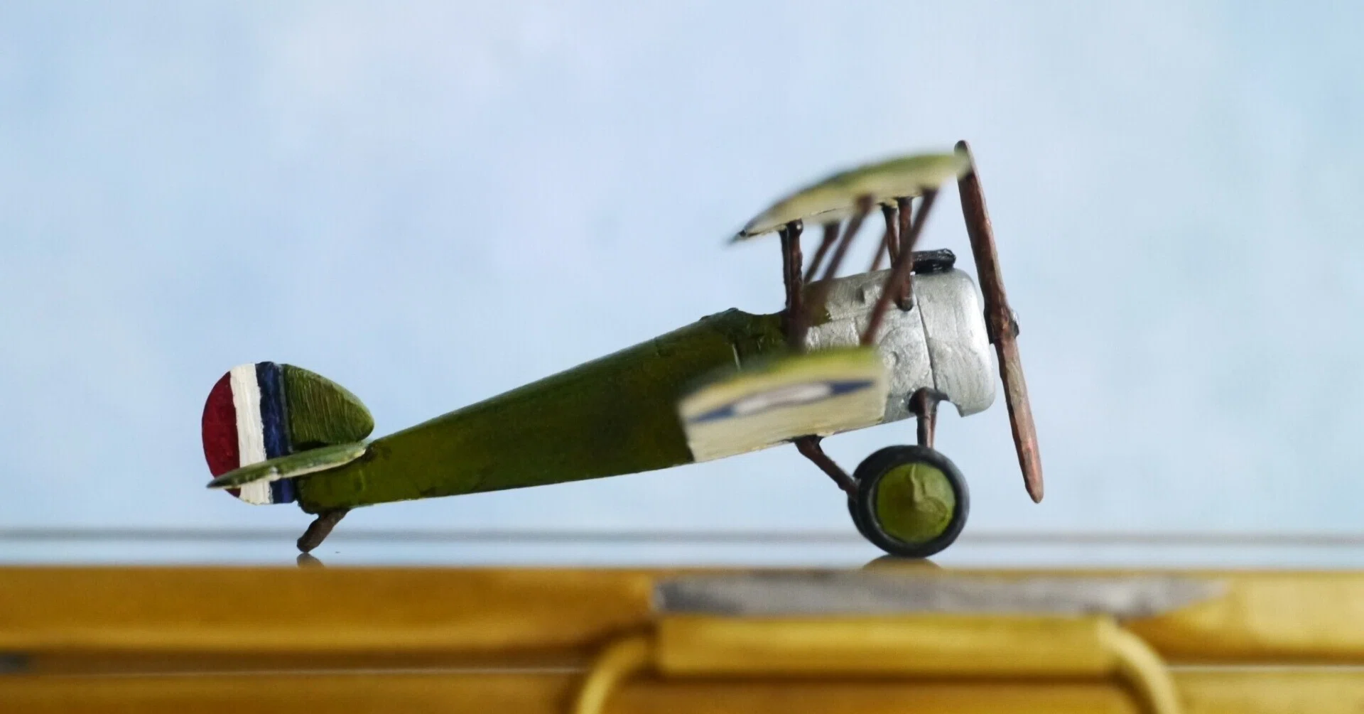 複葉機模型1/144 ソッピースキャメル完成|sion 複葉機模型1/144 ソッピースキャメル完成|sion