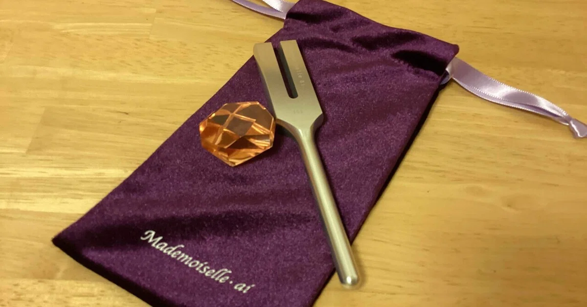 マドモアゼル・愛 「周波数セット」 Techable（テッカブル） -海外 