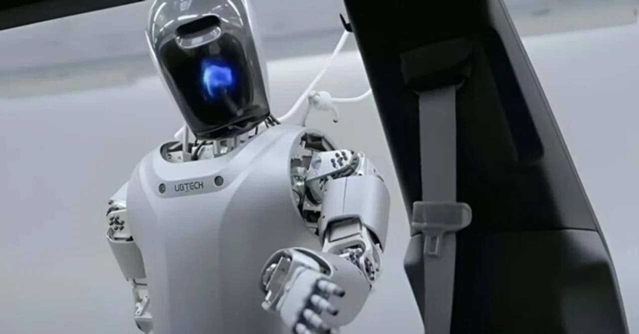 中国の東風柳州汽車、UBTEC社とヒューマノイドロボット「Walker S
