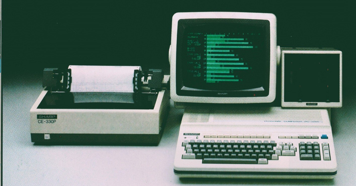 SHARP SP-1002 デスクトップPC古いものです電源は入ります SHARP SP-1002 デスクトップPC古いものです電源は入ります SHARP SP