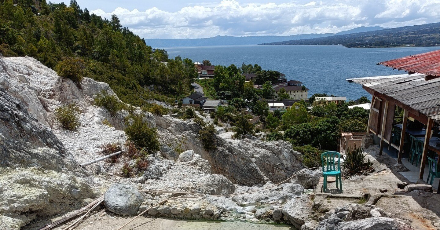 スマトラ島の温泉をめぐる旅 12日目 サモシール島の温泉と