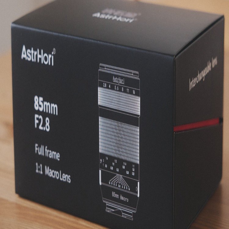 AstrHori 85mm f2.8 Macro 1:1 Tilt｜みわ