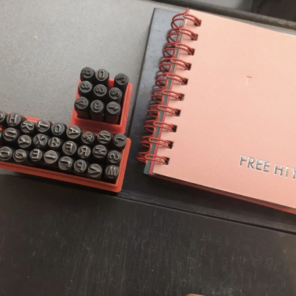 Hinine Noteでオリジナルノートをカスタムオーダー Textmarker 蛍光ペン研究ユニット Note