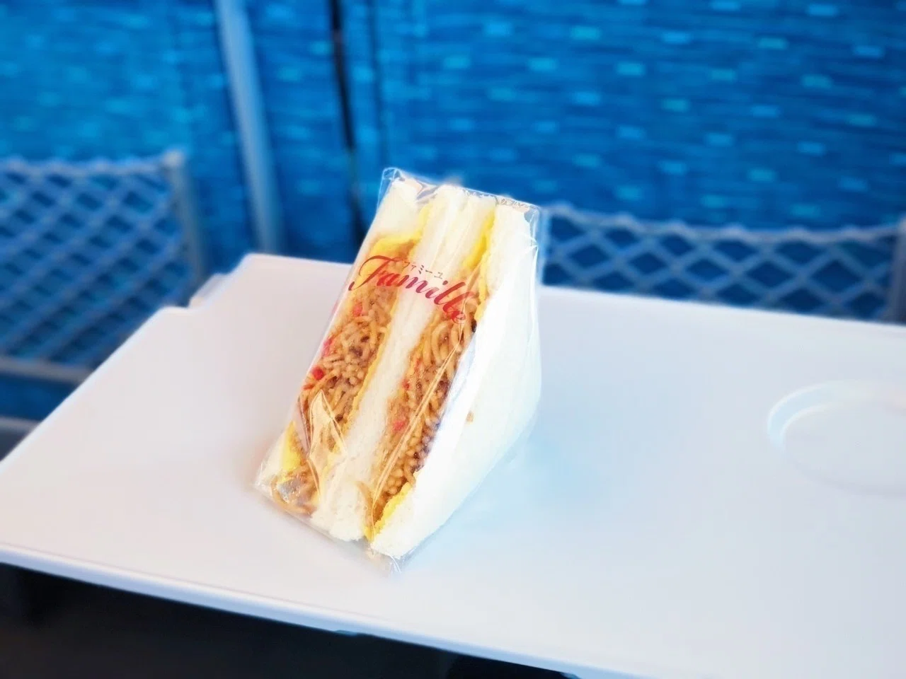 ドーナツとフライドチキンなんて アンバサダーラボ Amn