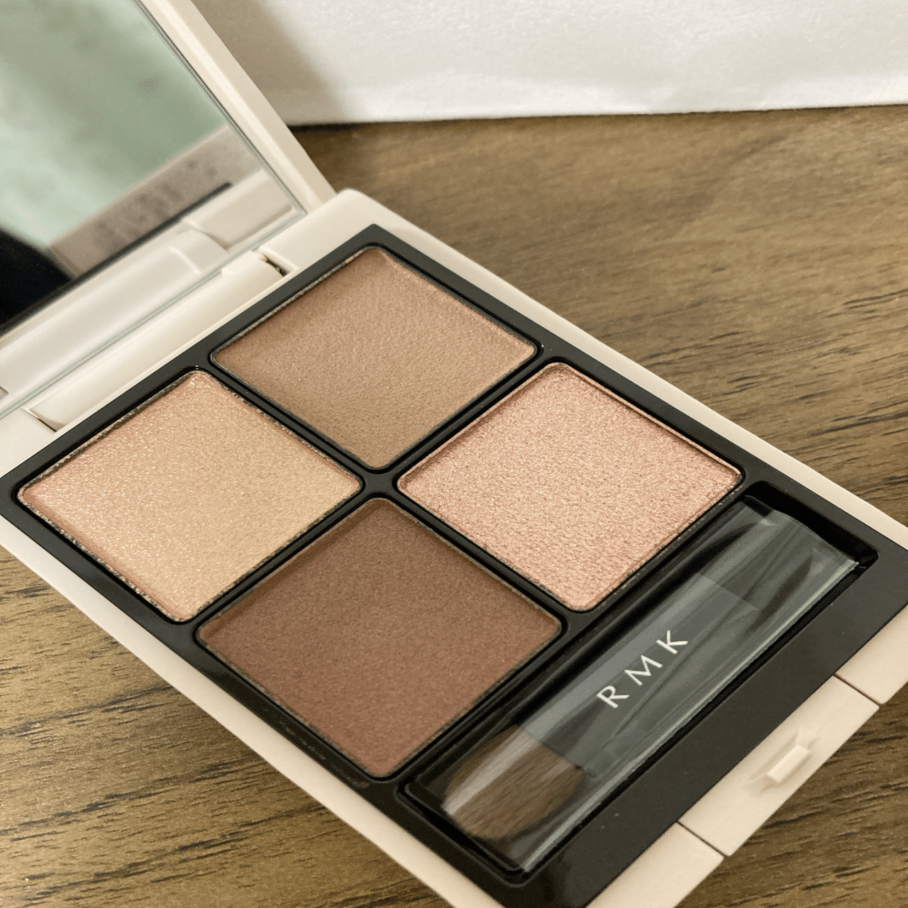 ベージュ系アイシャドウパレットを求めて🎨｜やまなし