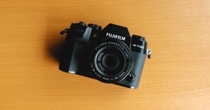 【値下げ可】Fujifilm X-T50 、レンズ2本、他おまけ付き 富士フイルム FUJIFILM X-T50 XF16-50mmレンズキット [ブラック
