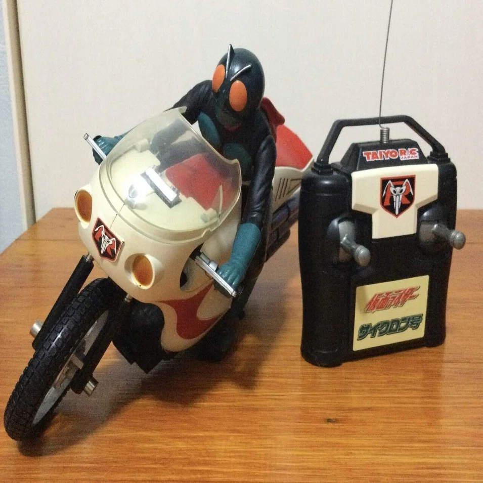 ラジコンサイクロン号 レビュー！｜自由なダム・ガン