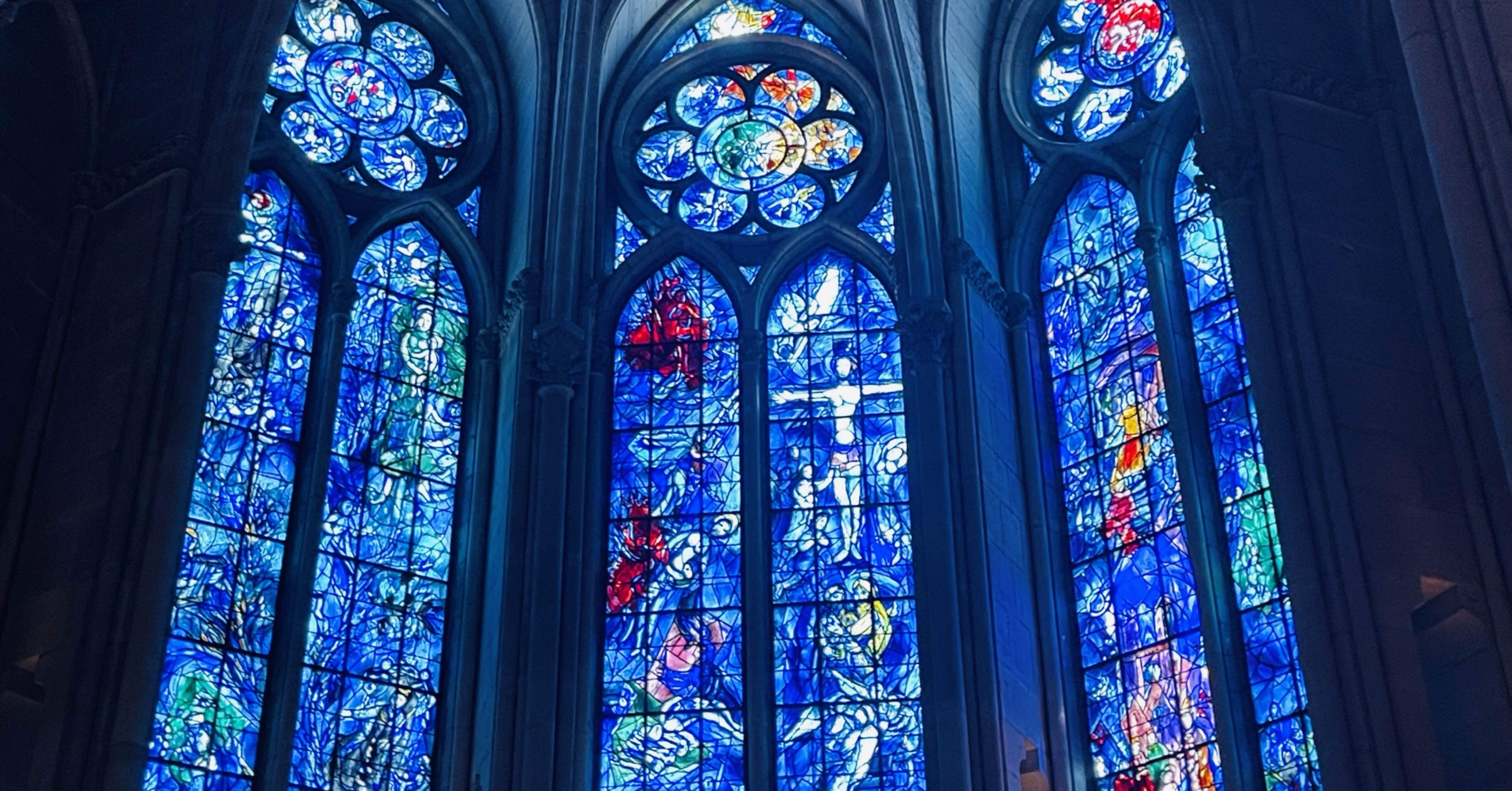 シャンパーニュ地方🇫🇷ランス/シャガールのステンドグラスの大聖堂