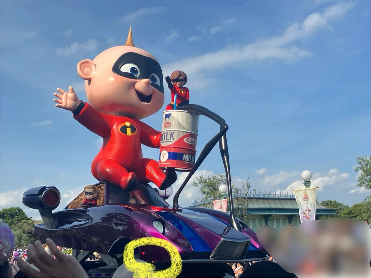 ディズニーで収集したものを上げる時②（Eパレの赤いぽち）｜さとうの人