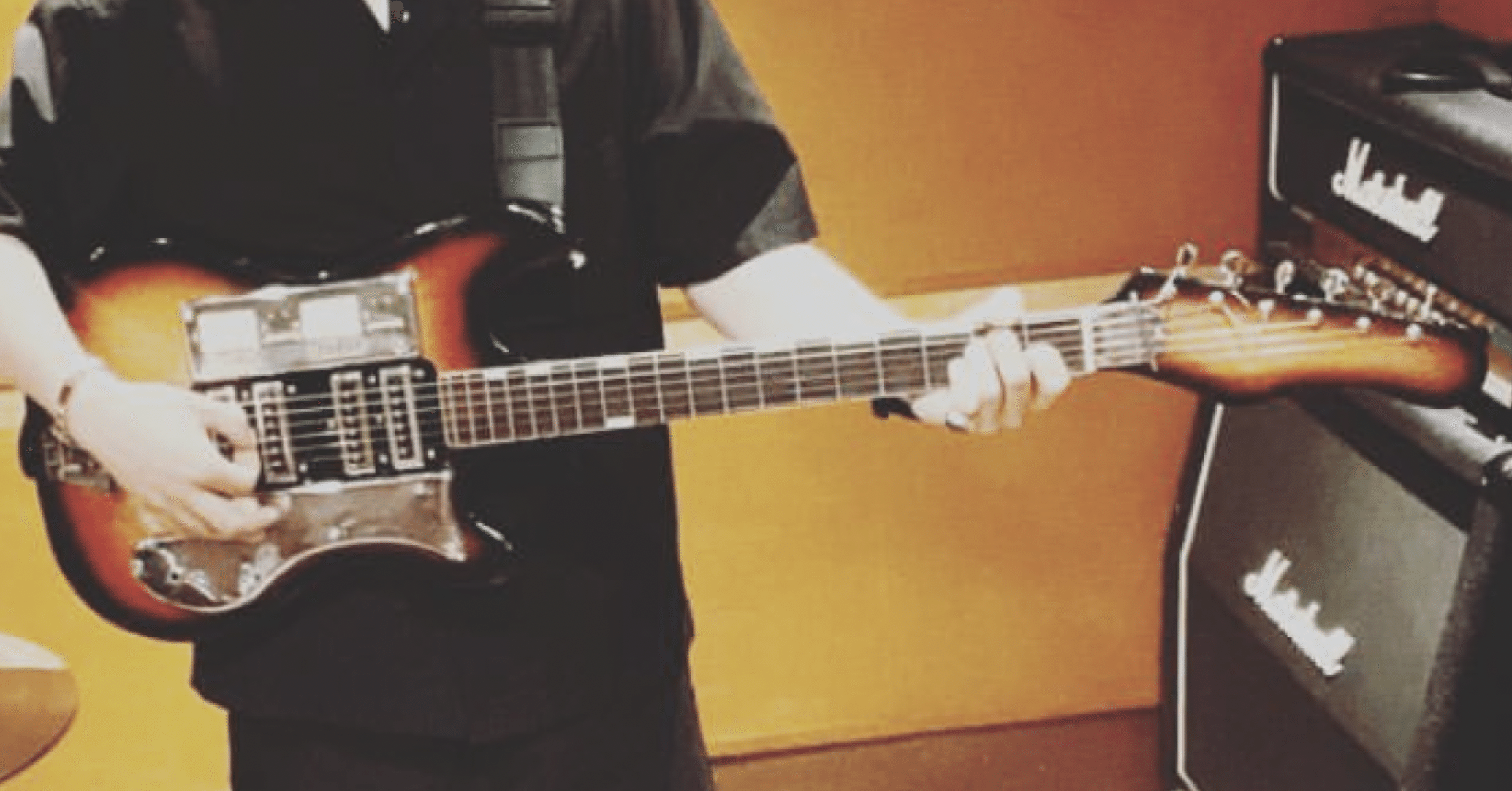 謎のビザールギター｜ひねも