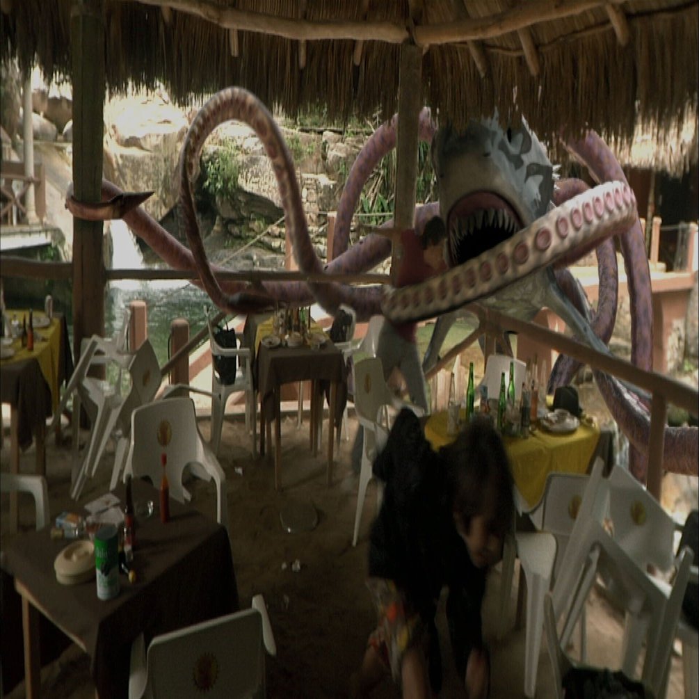 サメ×フランケンシュタイン” “パペット人形とサメの夢のコラボ”―。今夏