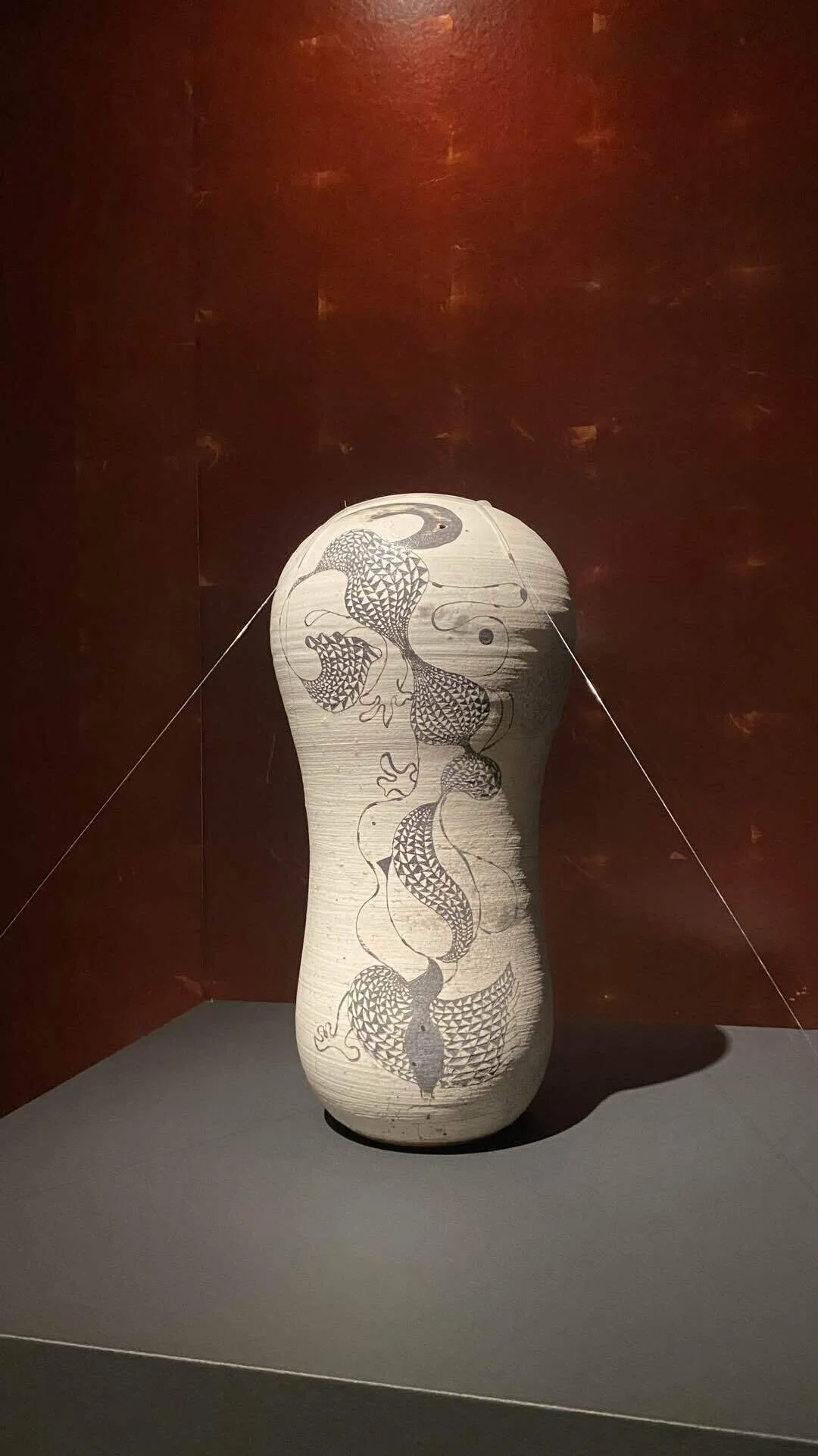 虎と泥】走泥社再考 前衛陶芸が生まれた時代 菊池寬実記念 智美術館｜薪