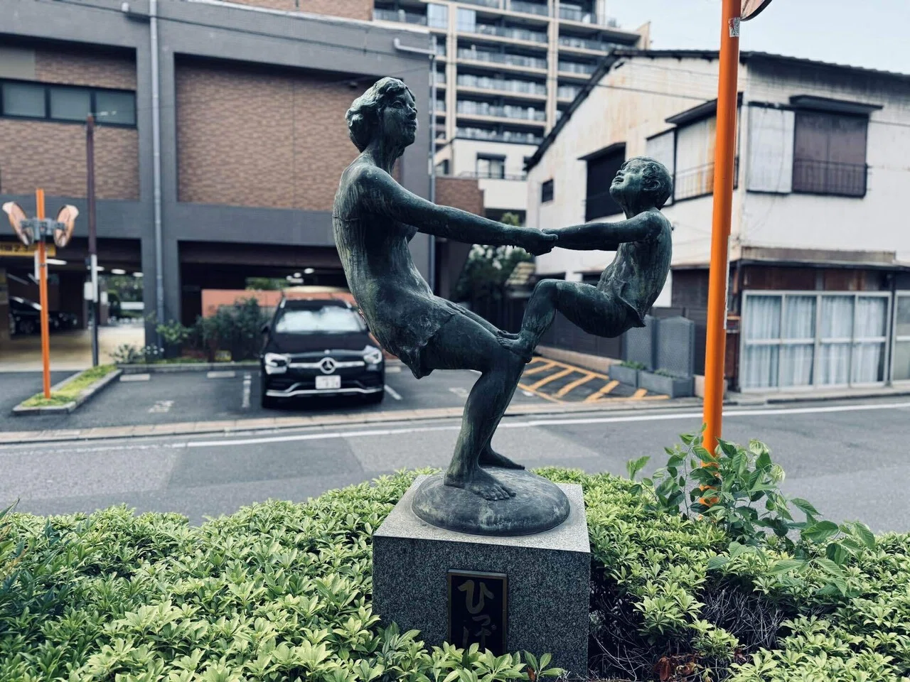 天使か？それとも邪神か？？北赤羽の謎の銅像 -WAGNAS6月の企画