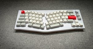 Keychron Q8 Pro (アリスレイアウトUS ANSI 配列）　赤軸 Keychron Q8 Pro（アリスレイアウト）QMKカスタムメカニカル