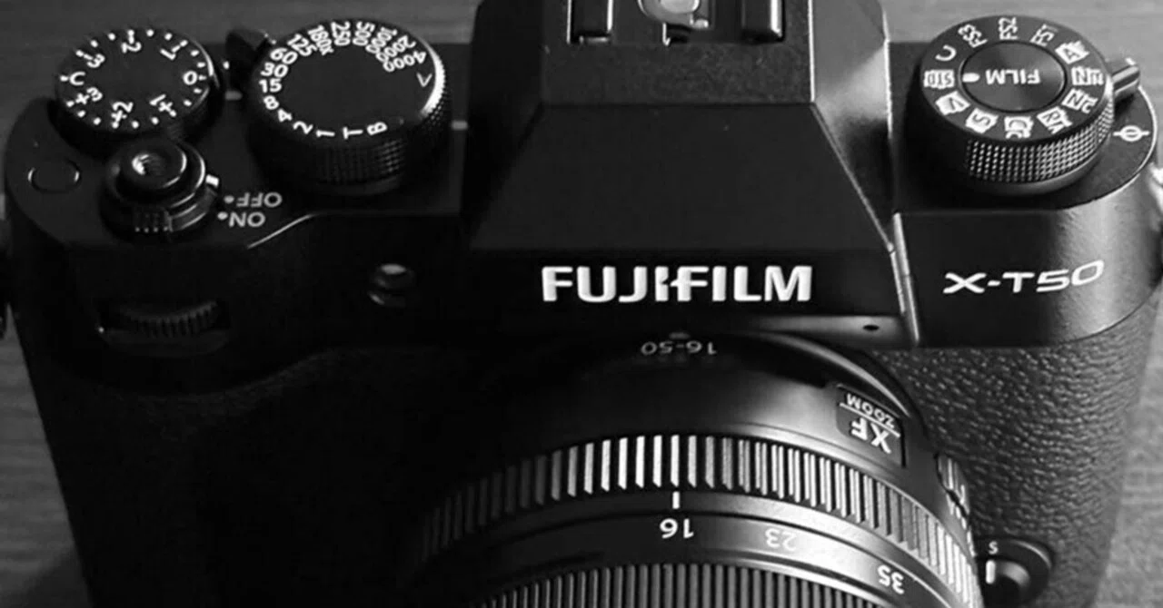 X-T50開梱レポートとX-T5のリアラエース｜borichan | 旅するカメラ