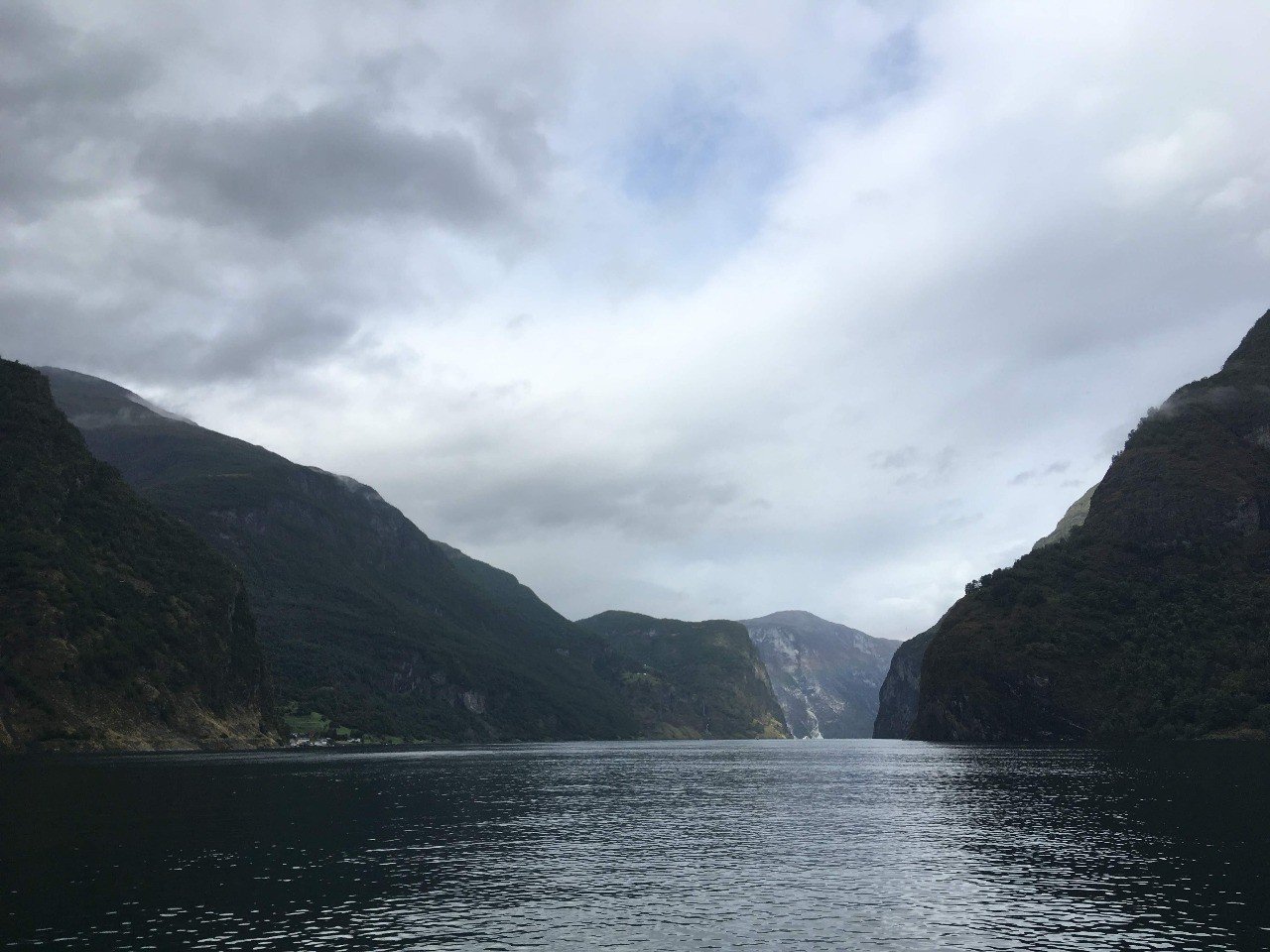 日本一ガイドブックで紹介されたノルウェーの有名フィヨルドを巡る