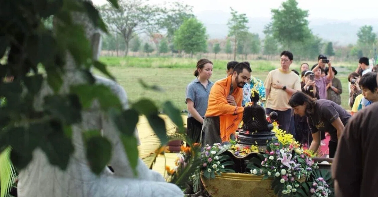Thailand 🇹🇭 Solo Trip] What is Mindfulness? (A One-Day