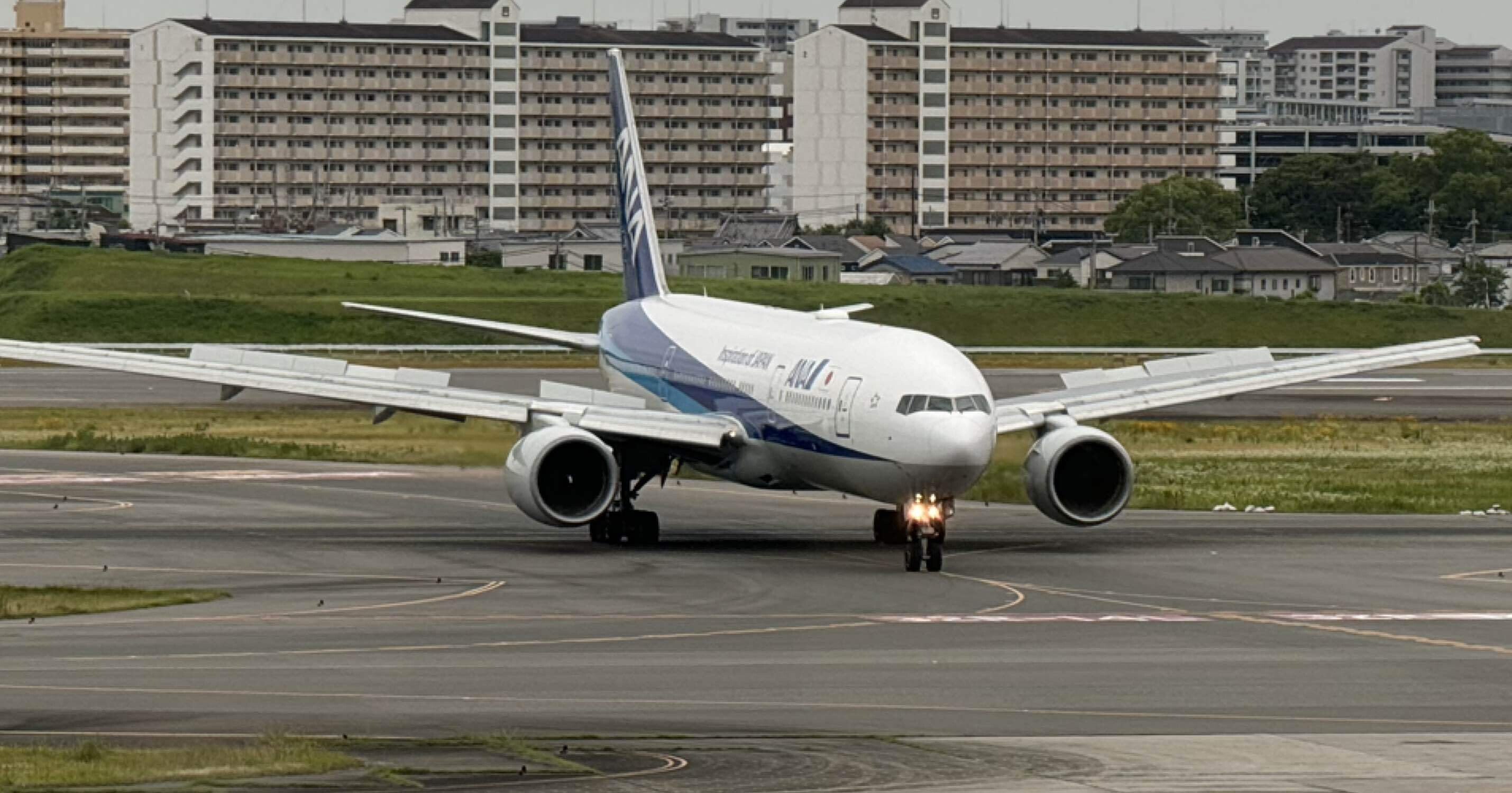 全日空商事 1/200 777-200 非ER 国内線仕様機 1/500 B777-200 ANA JA8197 [NH50002] 全日空商事/中古｜4961506500028