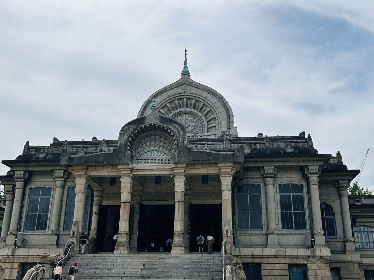 古代インド仏教建築の寺院 築地本願寺へ〜築地散歩〜|Yayoi 古代インド仏教建築の寺院 築地本願寺へ〜築地散歩〜|Yayoi