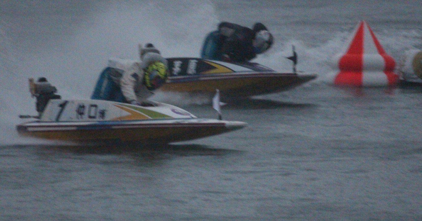 競艇　ボートレース　優勝トロフィー 競艇 ボートレース 優勝トロフィー - メルカリ