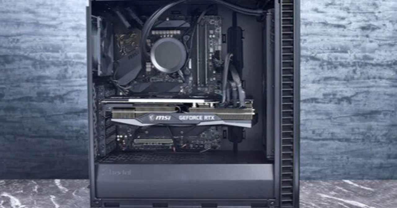 白ゲーミングpcより黒ゲーミングpcの方が良い4つの理由｜なぼ