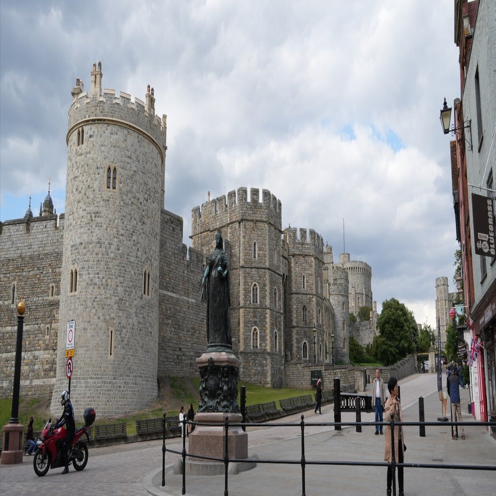 イギリス】 義家族ロンドン観光 - ストーンヘンジとウィンザー散策