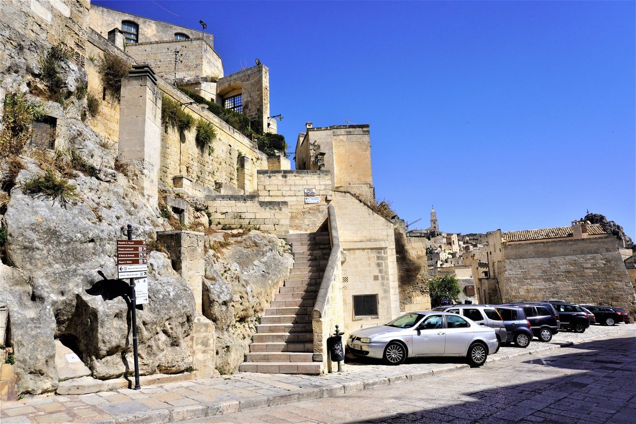 絶景 マテーラの洞窟住居地区 食の工房オフィスアルベロ イタリア料理教室 In 神戸 Note 絶景 マテーラの洞窟住居地区 食の工房オフィスアルベロ イタリア料理教室 In 神戸 Note