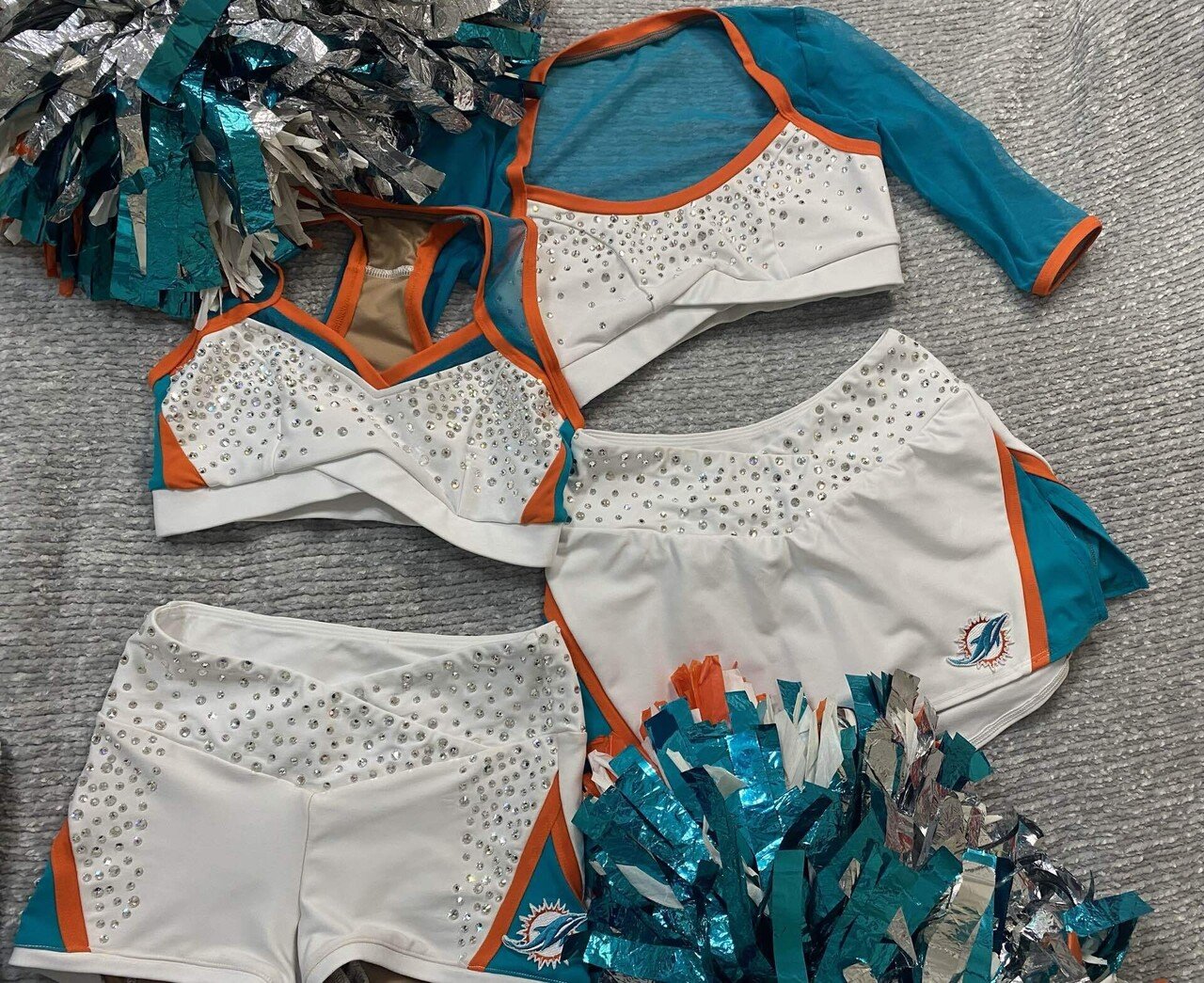 NFLチア🐬ドルフィンズの特徴｜Ayako Yoshida