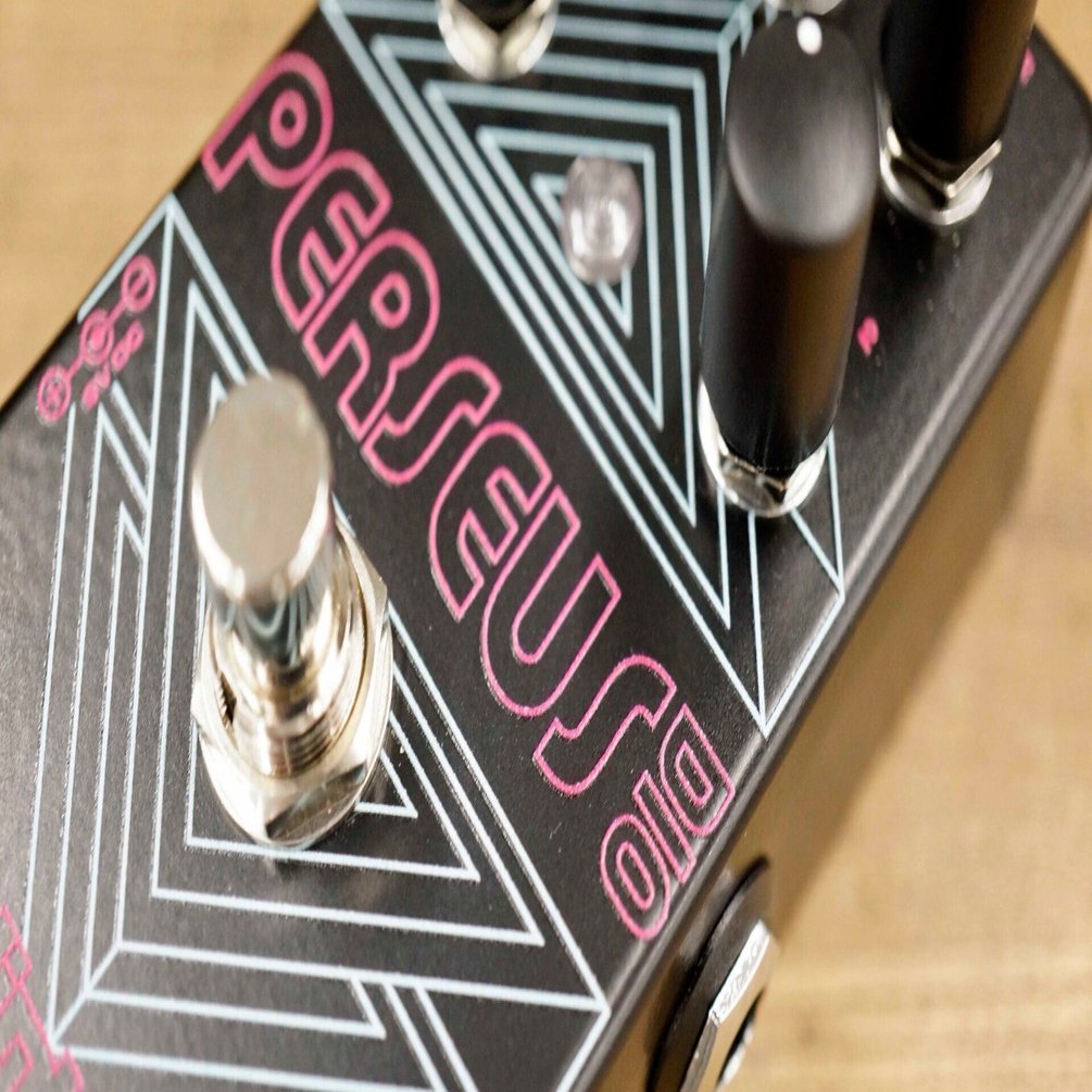 本当に”使える”オクターバーとは！？Catalinbread Perseus DIO！｜Lep