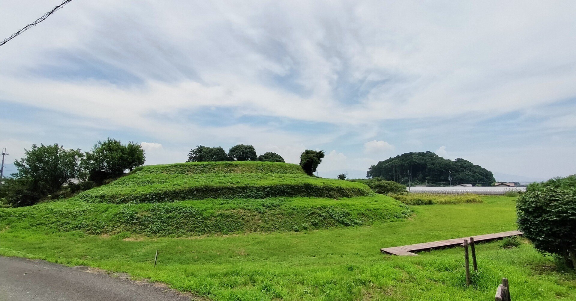 古墳を訪ねる① 最古級の前方後円墳 ホケノ山古墳｜キキ