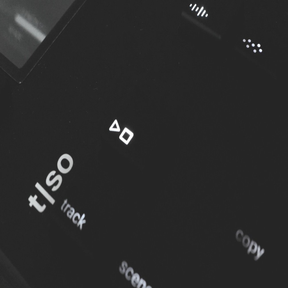 音を彫刻するテープフロー型サンプラー ・エフェクター・ルーパー