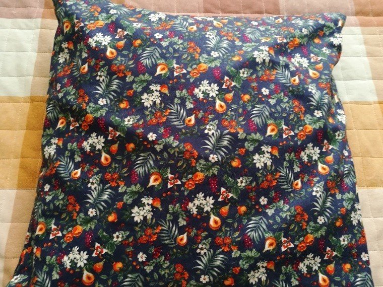 ハンドメイドにおすすめ12 ミシンおじさんの一本ファスナーでリバーシブルクッションカバーの作り方 Kobilog Org こびログ Note