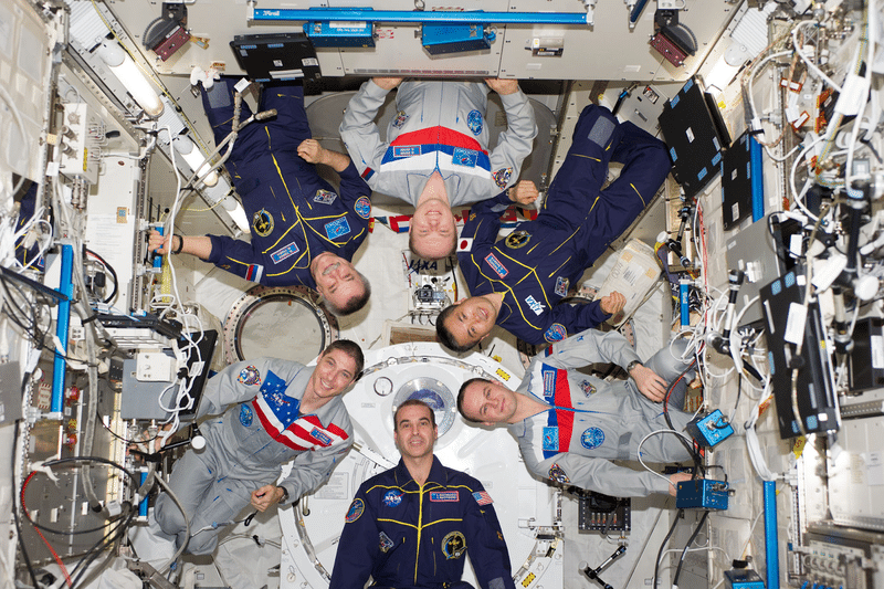 宇宙を目指し 医学部に迷い込んだ先に見た景色 4 Bizjapan Note 宇宙を目指し 医学部に迷い込んだ先に見た景色 4 Bizjapan Note