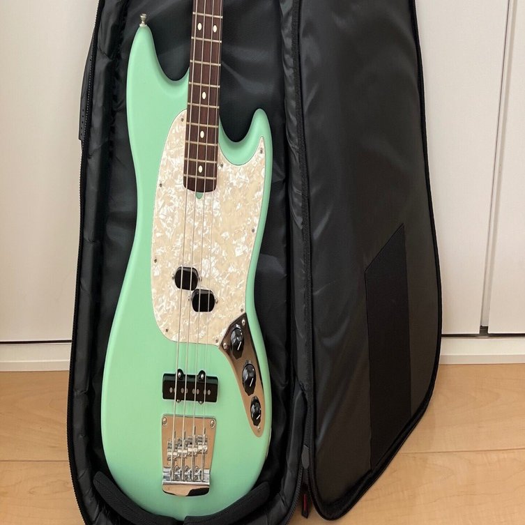 ムスタングベースが入るギターケース｜yahayuta