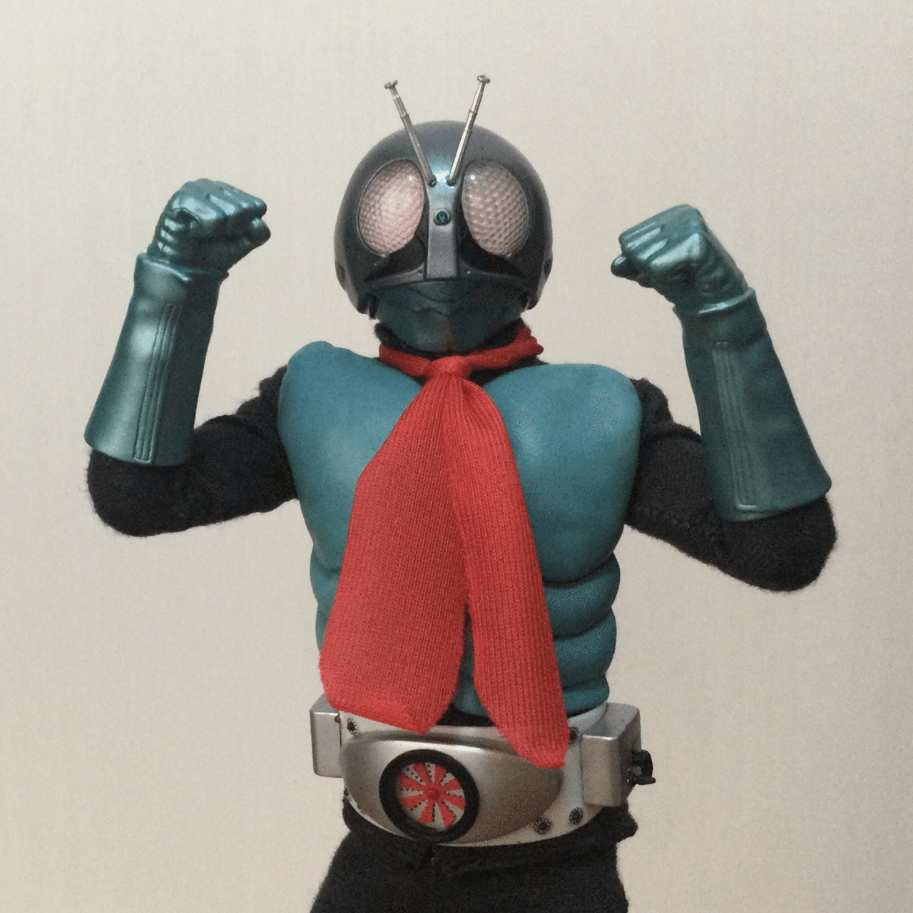 RAH220DX 仮面ライダー旧1号の修復｜自由なダム・ガン