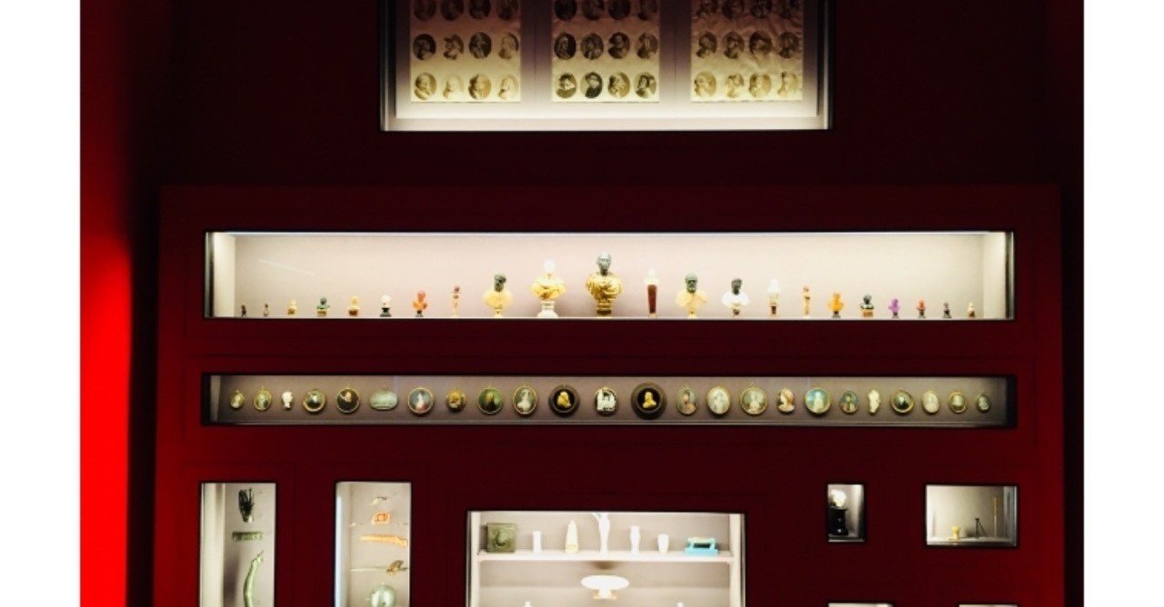 後編》プラダ財団美術館特別展、ウェス・アンダーソンの世界観あふれる