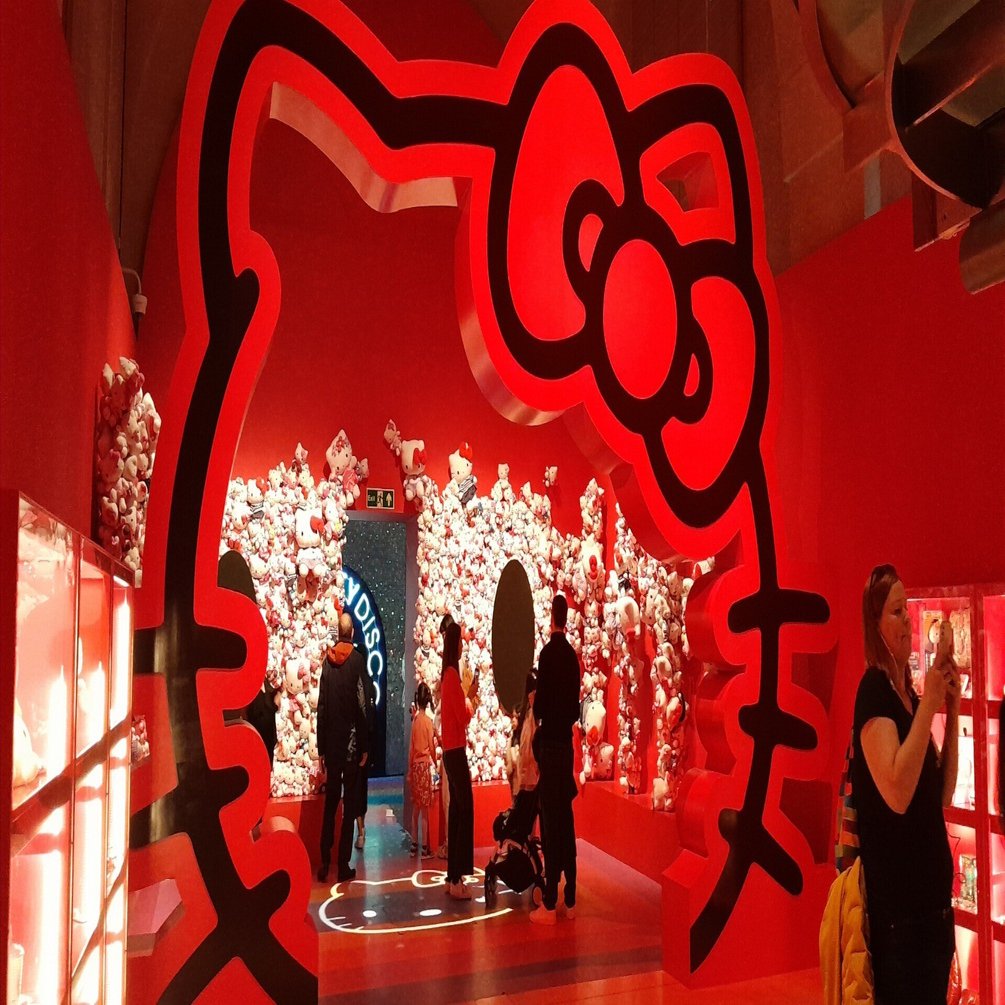 激レア!ハローキティ 三越英国展 ご当地キディ 根付け 三越ロンドン