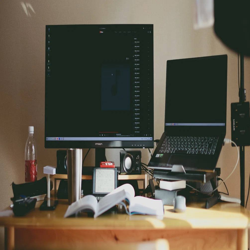 中華PCを買ったが使う前に詰んだ｜みての/ゆるふわエッセイスト